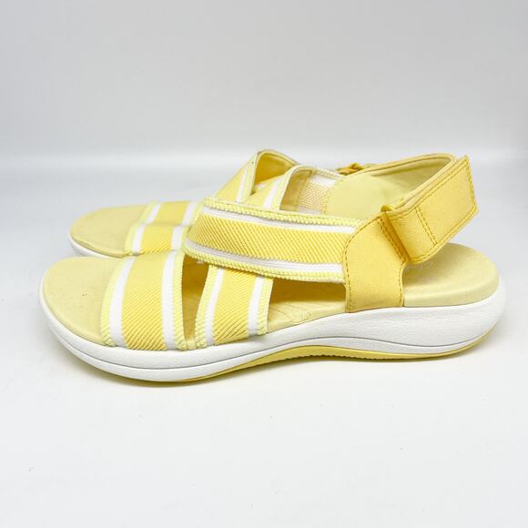 Clarks Women's Mira Lily Elastic Mesh Low Wedge Sandals Yellow White Size 8.5 M - Picture 2 of 8